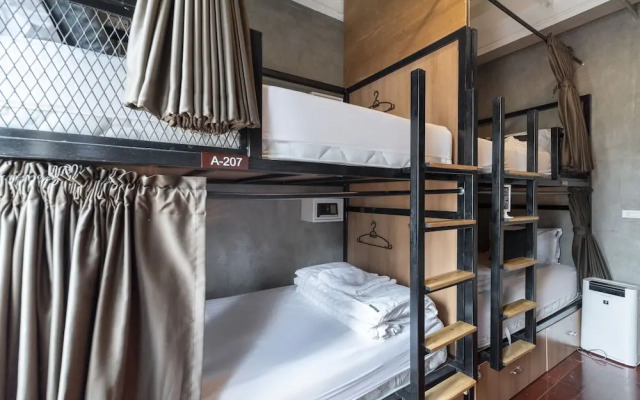 OYO Am Bed Hostel