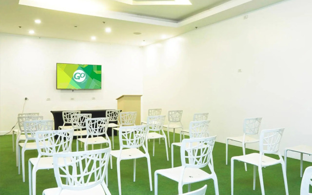 Go Hotels Timog