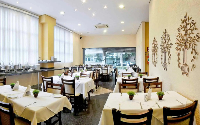Mercure Sao Paulo Moema Hotel