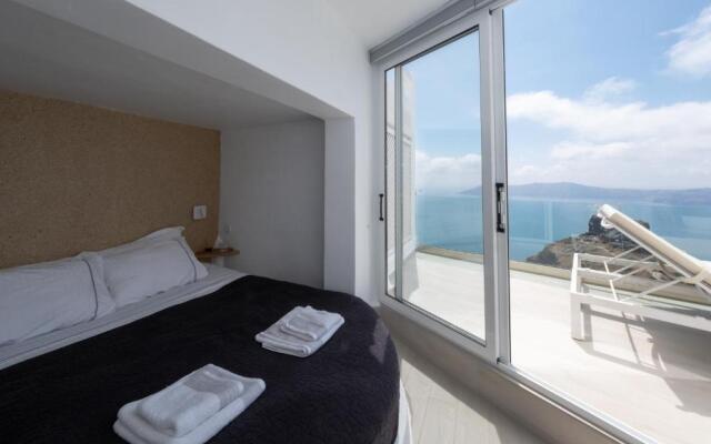 Anemos Cave Suites