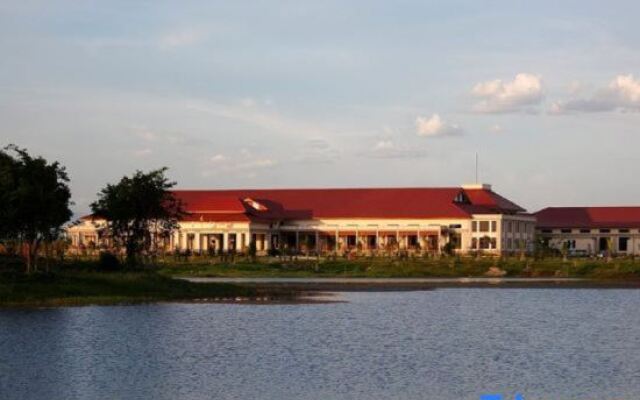 Horizon Lake View Resort