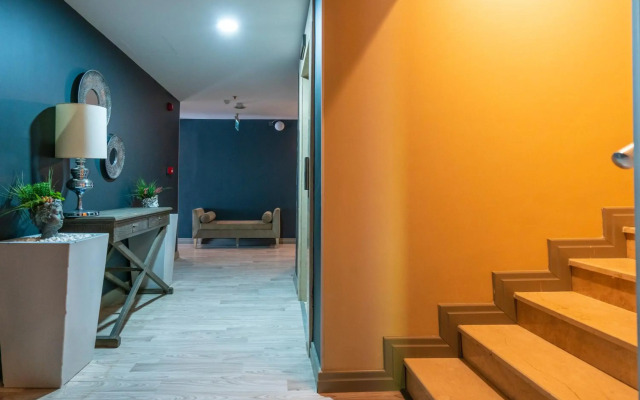 The Gate 30 Suites