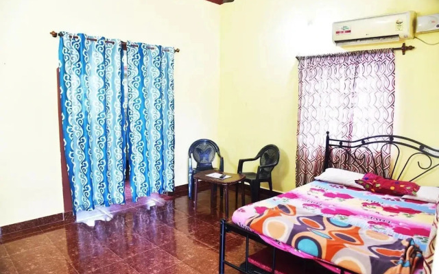Maanvi Holiday Home