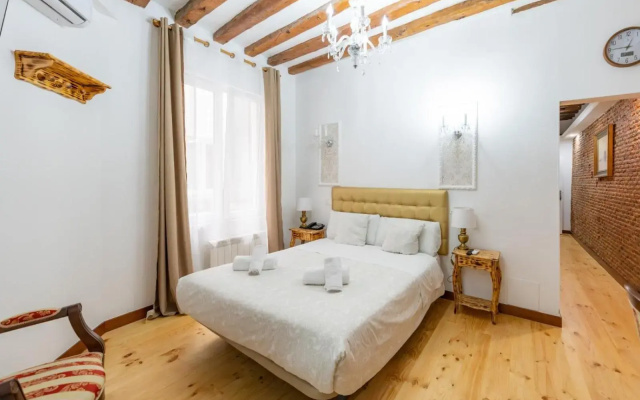 Oriente Palace Apartments