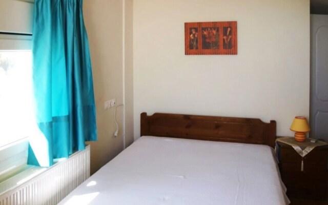 Apartment With in Kiato With Wonderful sea View and Enclos