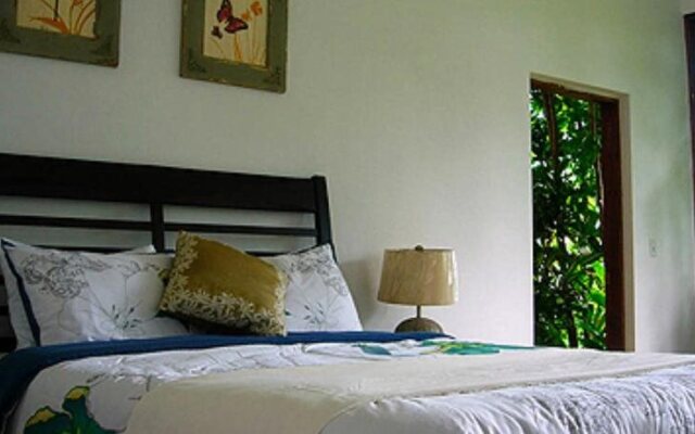 El Hotelito at The Rainforest Experience Farm