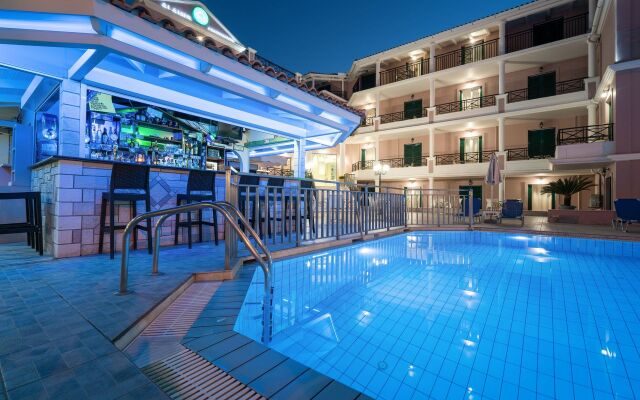 Alamis Hotel & Apartments
