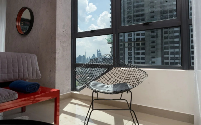 OYO Home 89396 Indescribable 3br Arte Plus