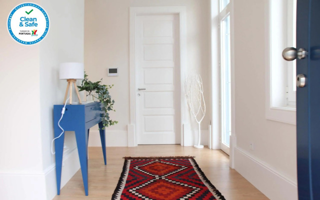 Blue Twenty Two - Espinho / Oporto Beach