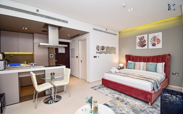 AST - Modern studio flat with balcony