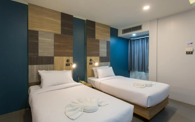 City Hotel