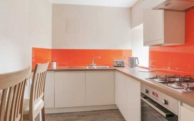 Max & Ben's Apartments