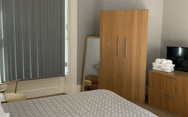 The Corner Rooms