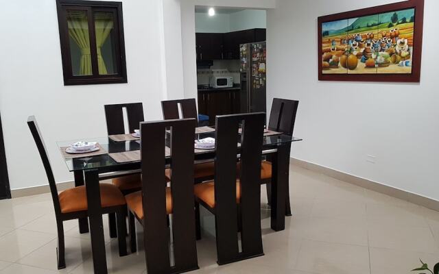 Laureles Home