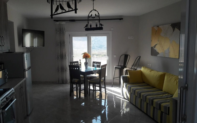 Montemar Studios & Apartments