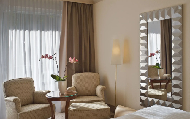 Bernstein Villa Kastania