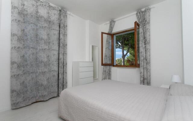M164 - Marcelli, nuovissimo trilocale con terrazzo