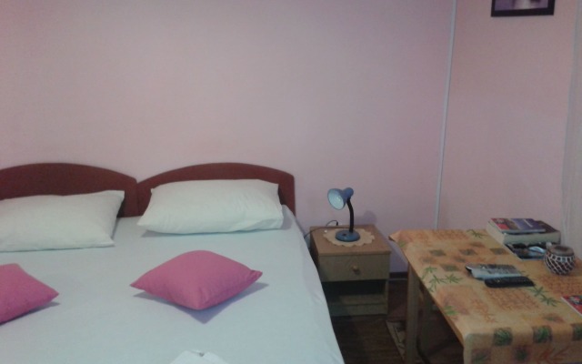 Anna Guesthouse