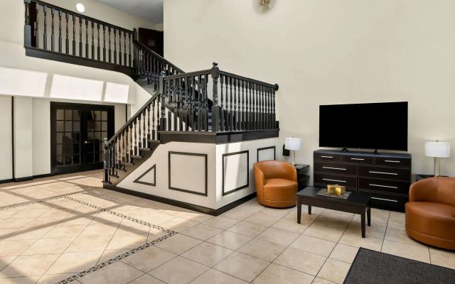 Quality Inn & Suites Lafayette