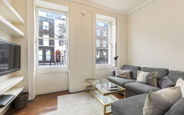 Altido Homely 2-Bed Flat W/ Private Courtyard In Bloomsbury