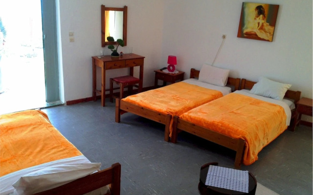 Akteon Rooms