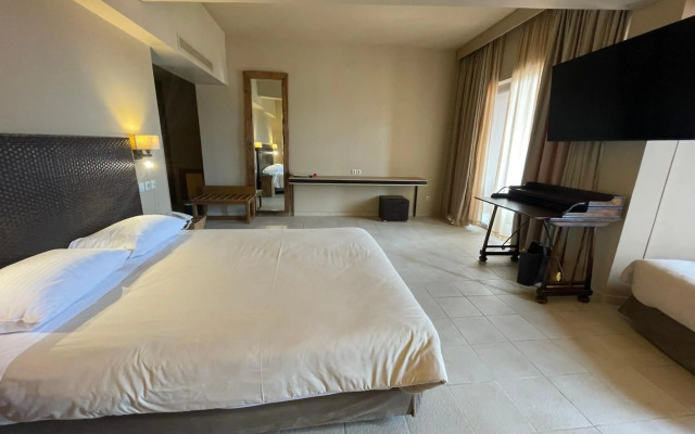 Aegeon Beach Hotel