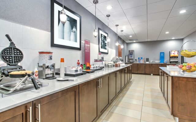 Hampton Inn & Suites Macon I-475