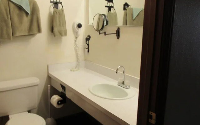 The Woodsman Country Lodge
