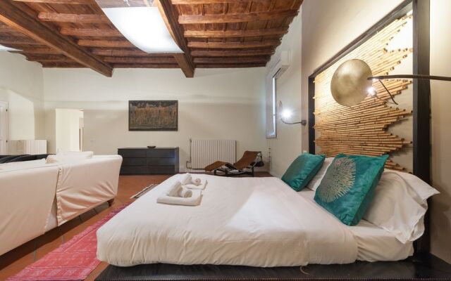 Short-let Florence Charming Suite