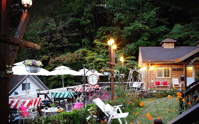 Yangyang Seorak Spa Herbvill Pension