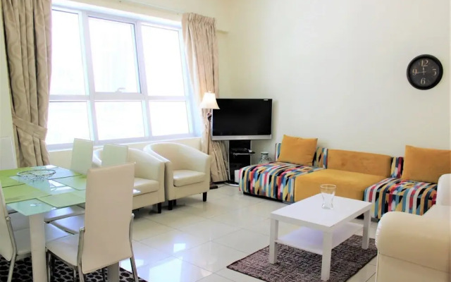 One Bedroom Apt. in JLT near Metro Station -AWD