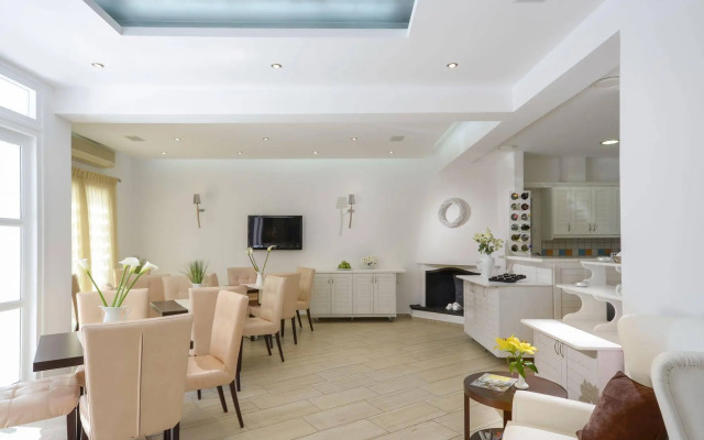 Adriani Hotel