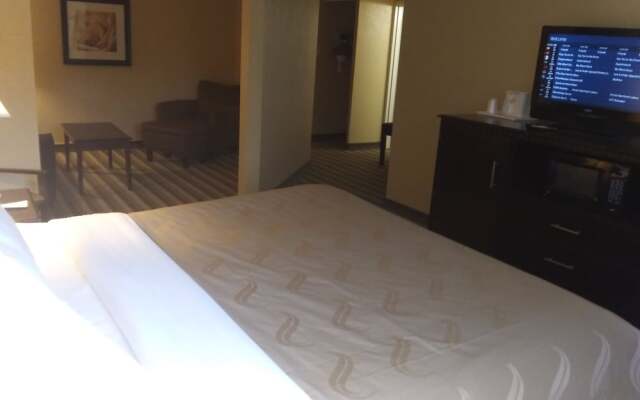 Clarion Inn & Suites Fairgrounds