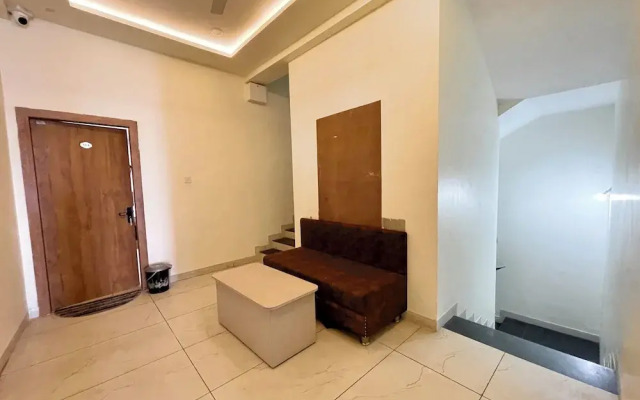Hotel Gupta Residency - near Temple