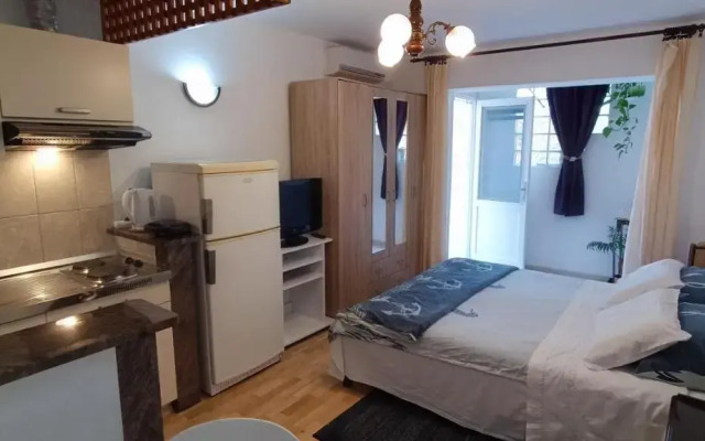 Studio Apartments Fabjanac