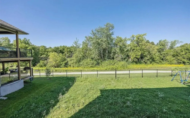 Spacious Private Comfortable Home