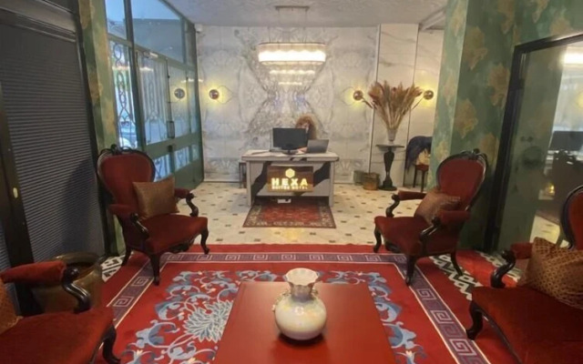 Hexa Suites Hotel