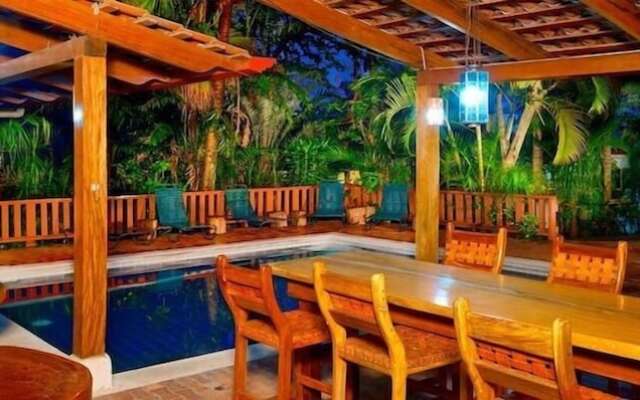 Costa Verde Inn