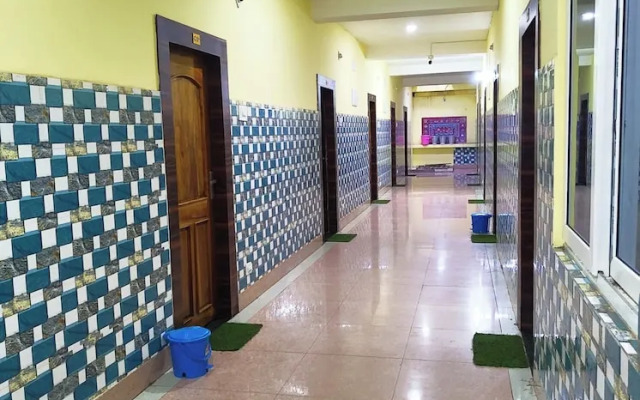 Hotel SR Near Temple Sea Beach Puri