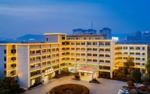 Ramada by Wyndham Xiaoxian