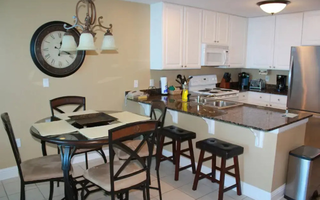 Lighthouse 1405 by ALBVR