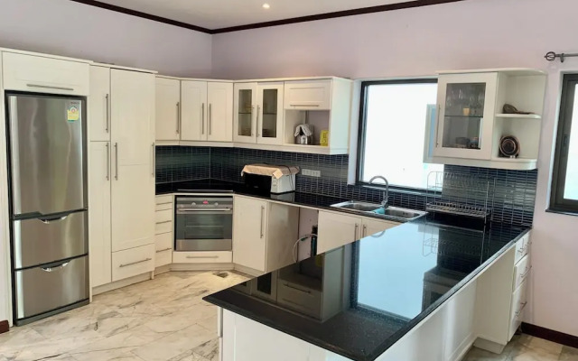 CET Resort & Rayong Padelcenter