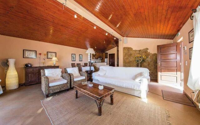 Villa Irene in Mexilhoeira Grande