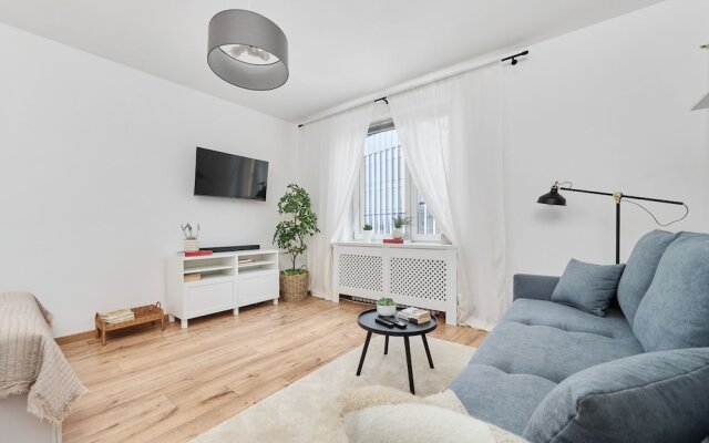 Railway Station Apartment by Renters