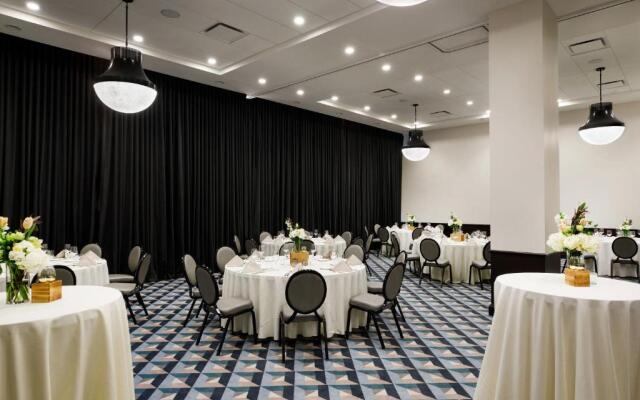 Cyrus Hotel, Topeka, a Tribute Portfolio Hotel