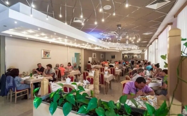 Hotel Macola