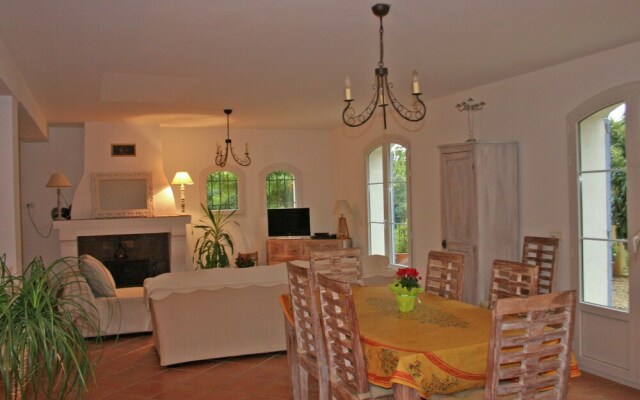 Luxurious Villa in Cotignac France with Private Pool