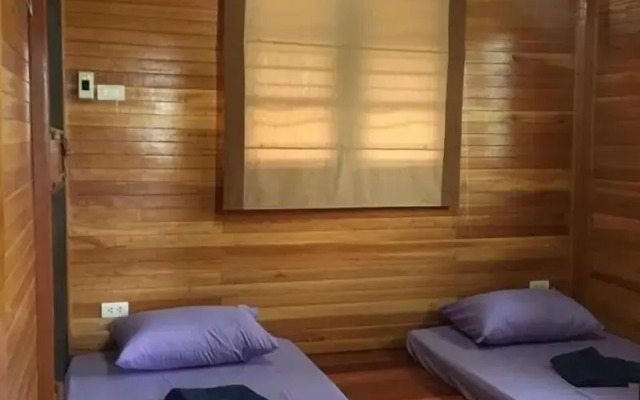 Baan Suan View Dee Homestay