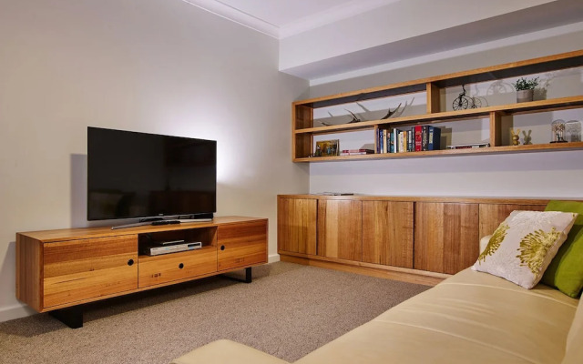 Northbank House