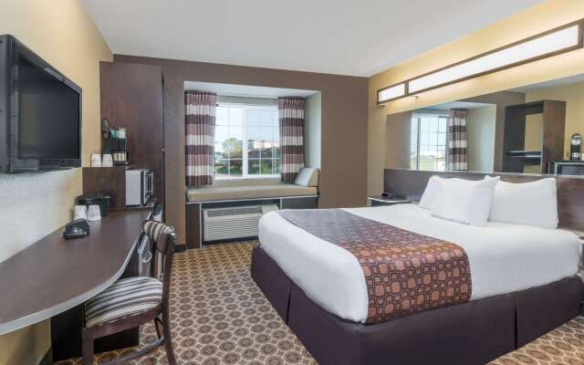 Microtel Inn & Suites by Wyndham Dickinson